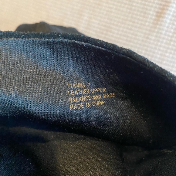 Scrunchy fall black flat boots - Picture 5 of 5